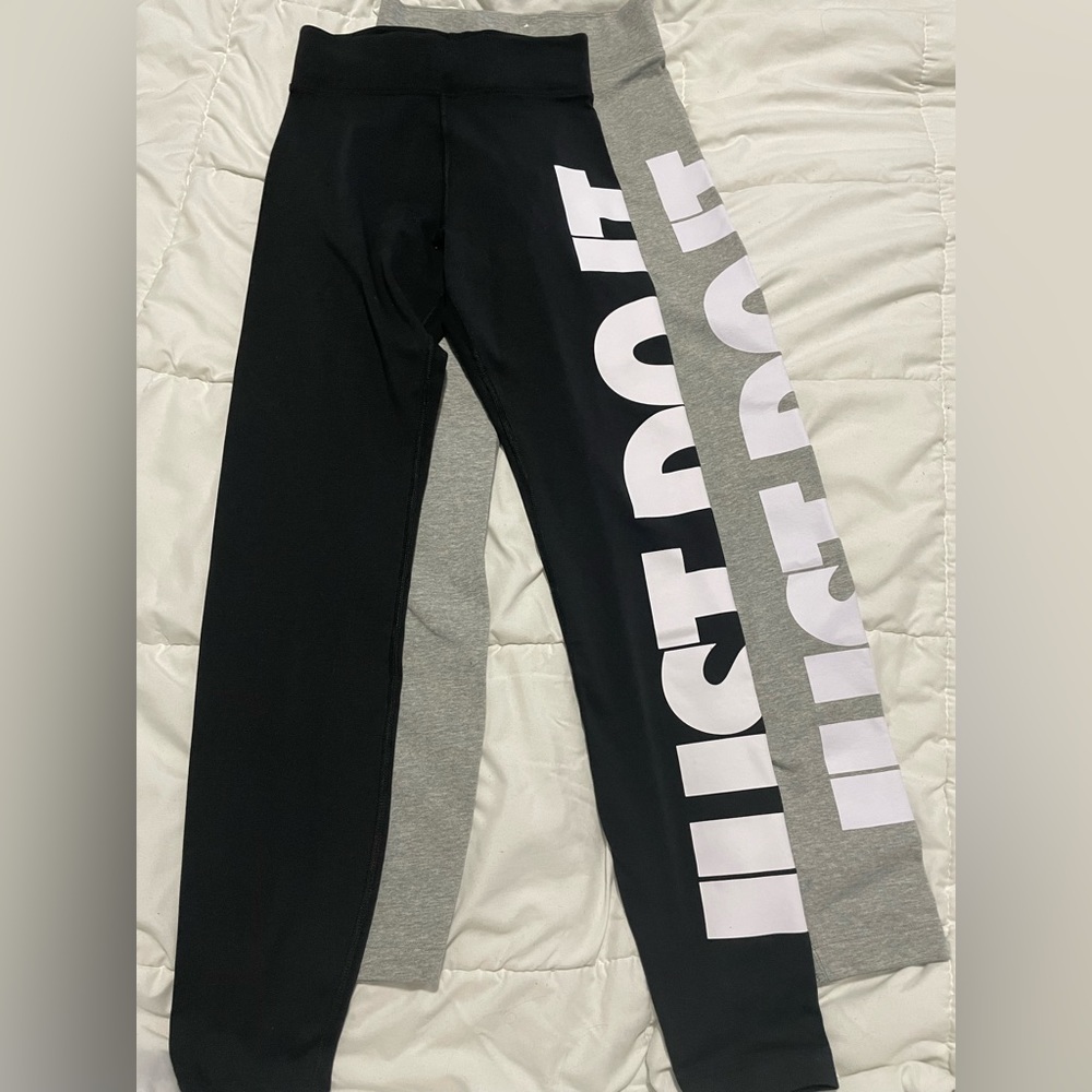 NIKE Sportswear: Women's High-Waisted Graphic Leggings- NEVER WORN (no tags)